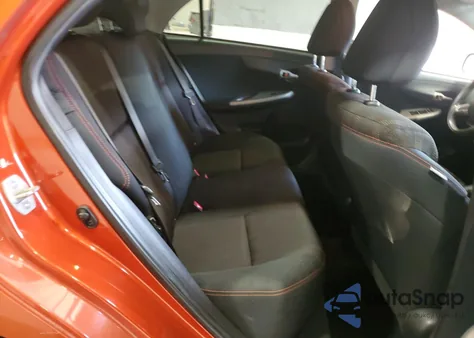 2013 Toyota Corolla Base z USA, uszkodzony, nr VIN 2T1BU4EE0DC096510